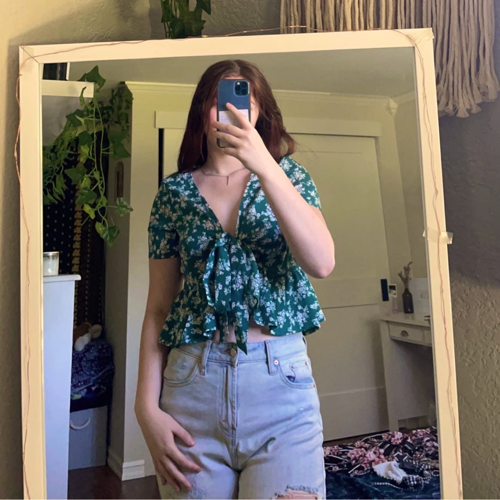 floral tie up top